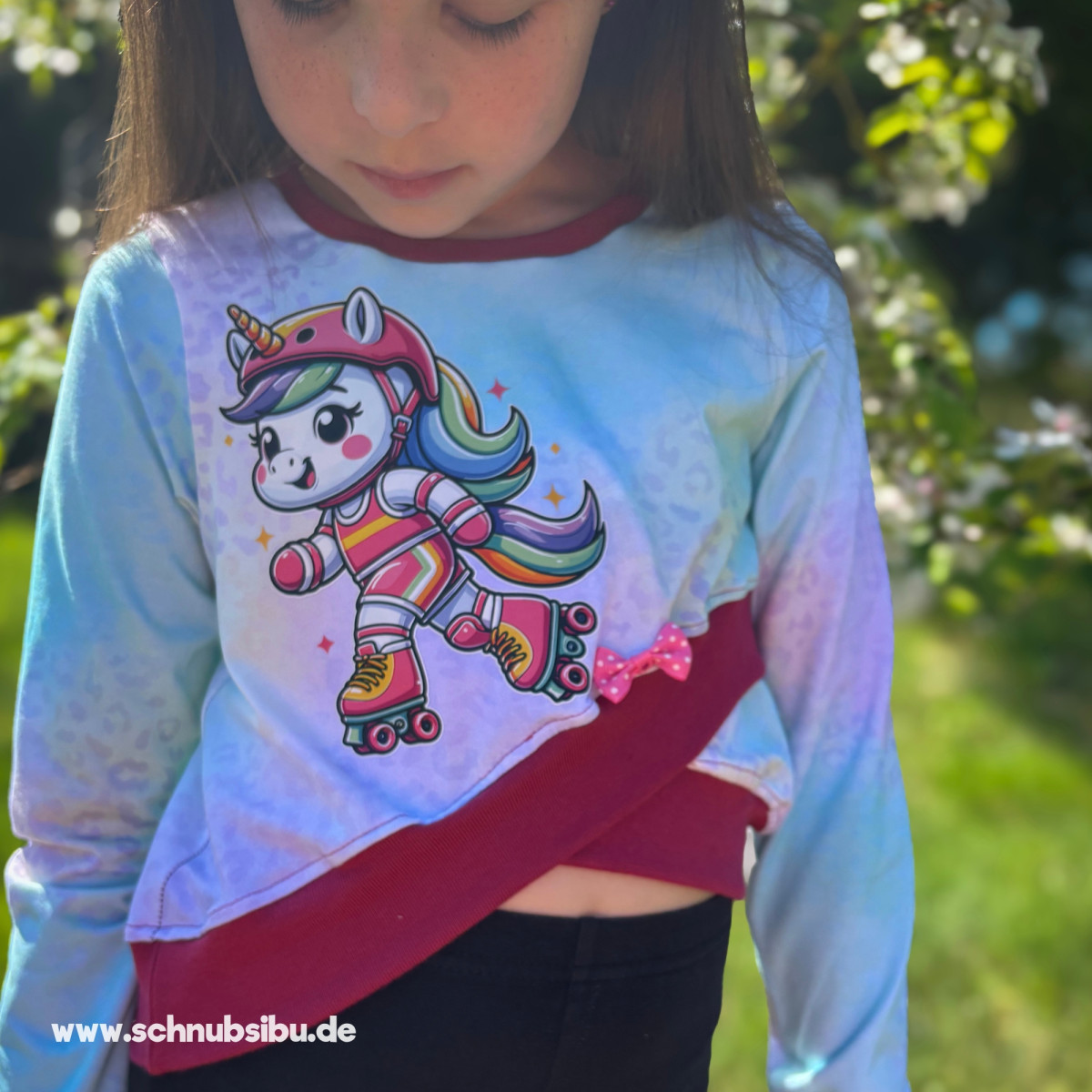 Bügelbild Einhorn auf Rollschuhen